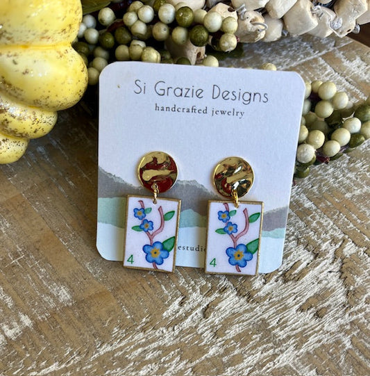 Disc Drop Mahjong-Inspired Earrings – Blue Flower