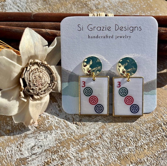 Disc Drop Mahjong-Inspired Earrings – 3 Dots