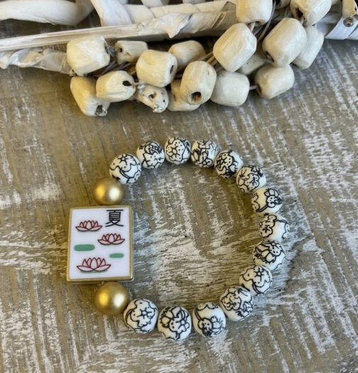 Mahjong Tile Inspired Reversible Beaded Bracelet – Lotus Flower/Chrysanthemum